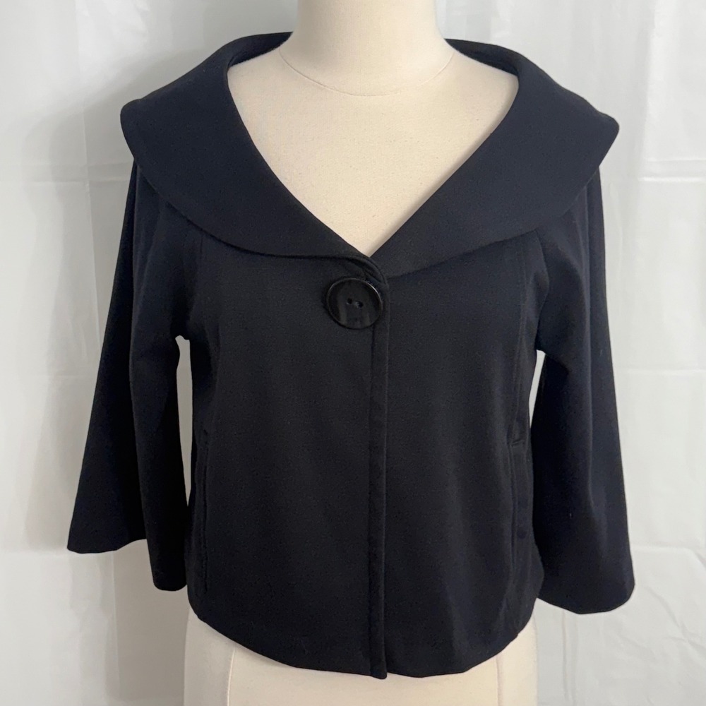 Newport News Vintage 3/4 Length Bell Sleeve Cropped Black Jacket